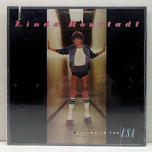 レコードメイン画像：【シールド未開封】USオリジナル 初版 6E規格 LINDA RONSTADT Living In The USA ('78 Asylum) 珠玉のアメリカンスタンダード集！