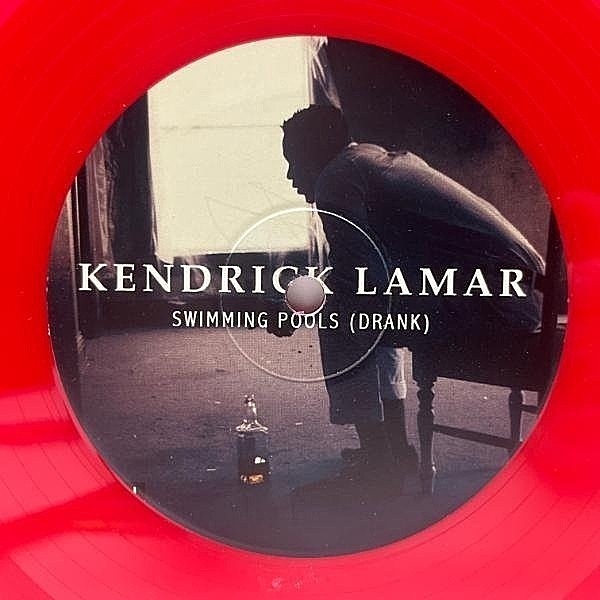 レコードメイン画像：UKプレス 12インチ レッドヴァイナル仕様 KENDRICK LAMAR Swimming Pools (Drank) 2ndアルバム『Good Kid, M.A.A.d City』全6ver.収録