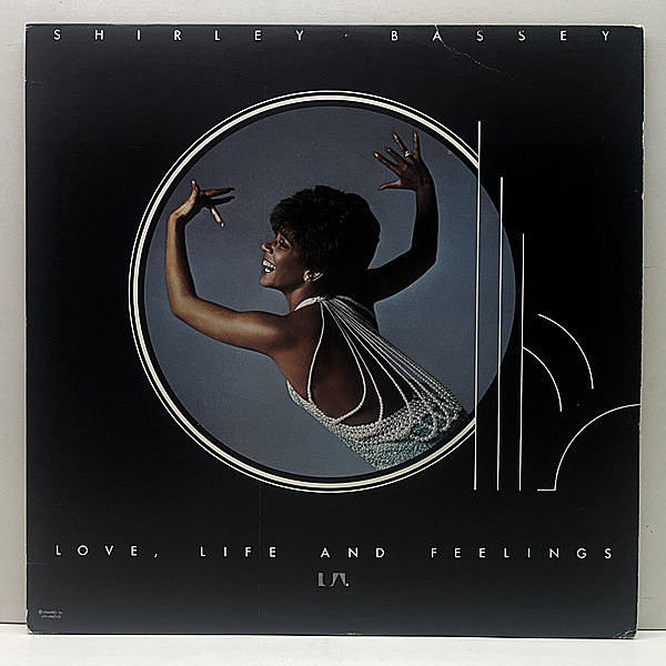 レコードメイン画像：【BRENDA HOLLOWAY名曲カバー】USオリジナル SHIRLEY BASSEY Love, Life And Feelings ('76 United Artists) シャーリー・バッシー LP